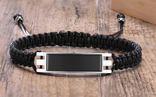 PULSERA DE CABALLERO CON CHAPA NEGRA HILO